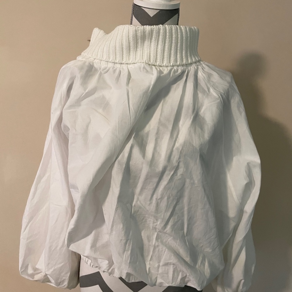 Very lights blouse